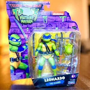 Teenage Mutant Ninja Turtles: Mutant Mayhem Leonardo Action Figure.